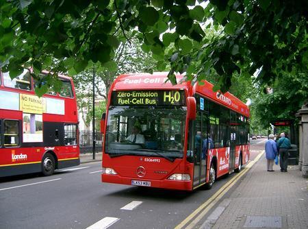 Hydrogen bus