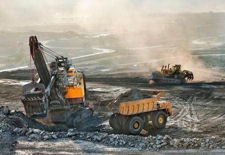 Machinery mining for coal