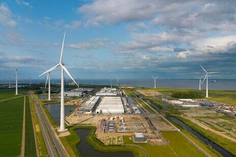 Renewables-powered data centre