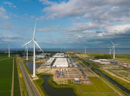 Renewables-powered data centre